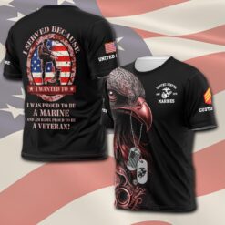 US Marine Corps, Never Retreat, Never Surrender - T-Shirt