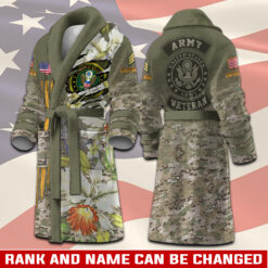 US Army, E 5 Army Sergeant - Night Gown